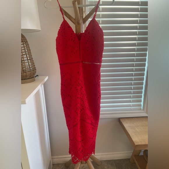 Beautiful red dress new with tags size 4 - Picture 1 of 2
